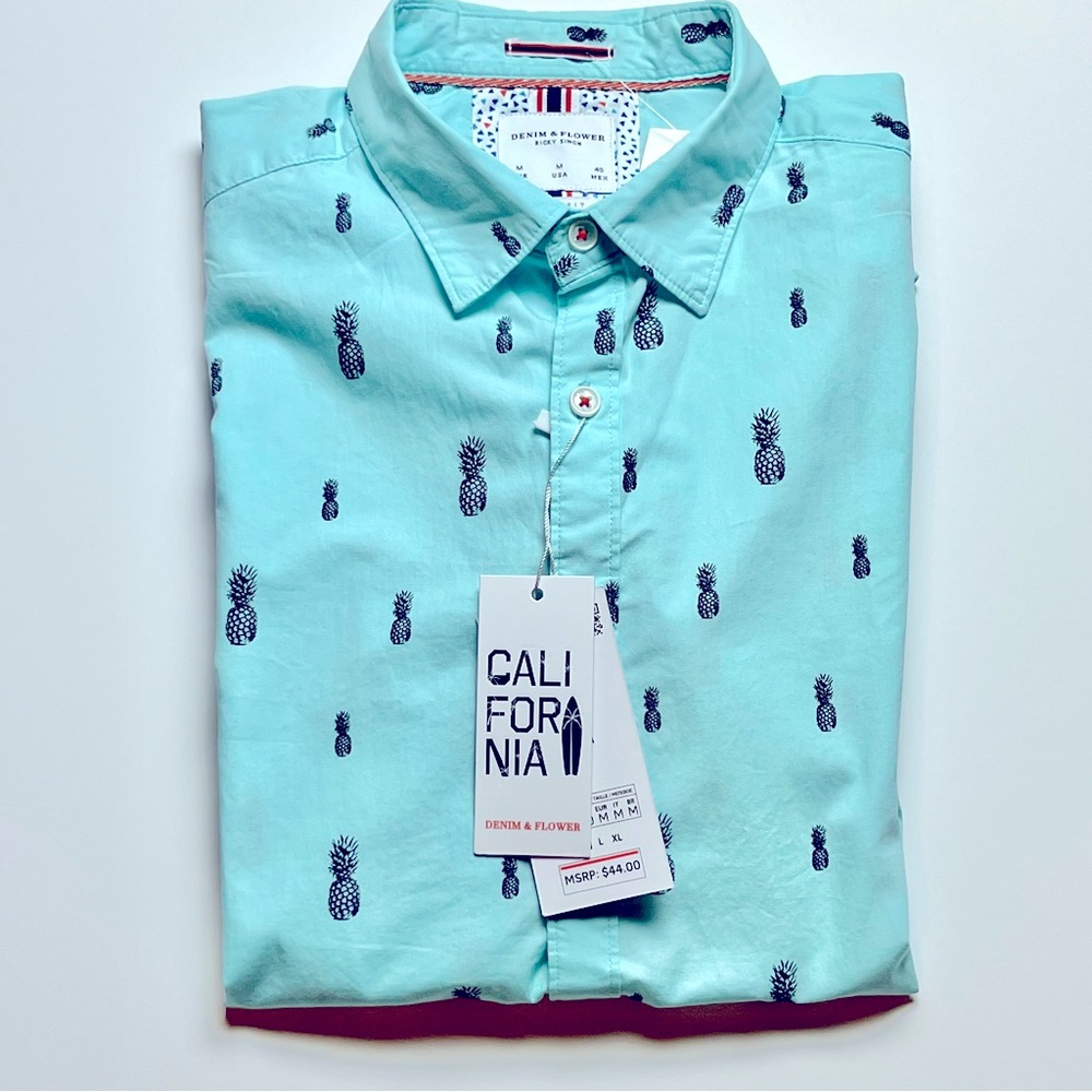 🆕 Denim Flower Pineapple Short Sleeve Button Down - Med